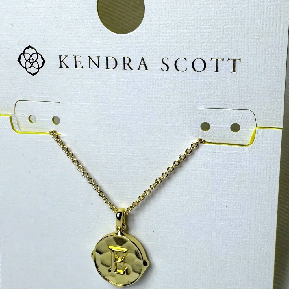 Kendra Scott Initial “E” Necklace Reversible Medallion 14K Gold Plated NWT - Picture 5 of 5